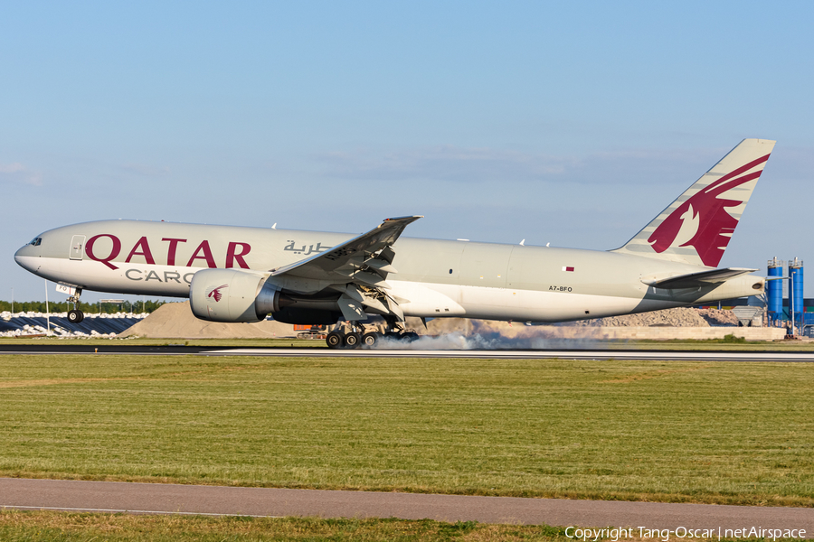 Qatar Airways Cargo Boeing 777-FDZ (A7-BFO) | Photo 387369