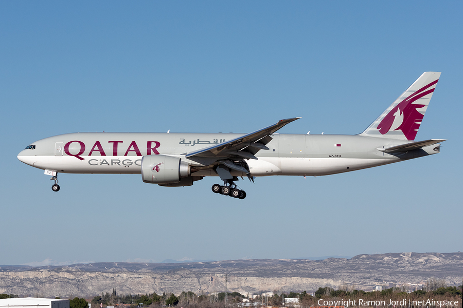 Qatar Airways Cargo Boeing 777-FDZ (A7-BFU) | Photo 374827