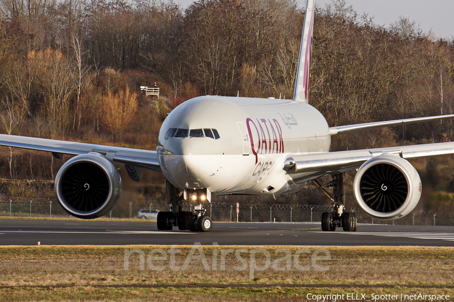 Qatar Airways Cargo Boeing 777-F (A7-BFX) | Photo 434530