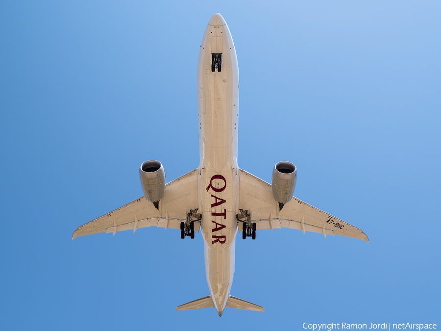 Qatar Airways Boeing 787-9 Dreamliner (A7-BHC) | Photo 464726