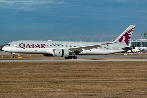 Qatar Airways Boeing 787-9 Dreamliner (A7-BHC) at  Munich, Germany