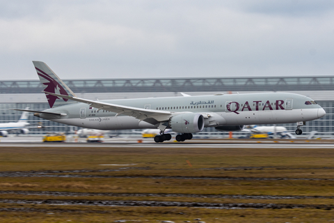 Qatar Airways Boeing 787-9 Dreamliner (A7-BHH) at  Munich, Germany