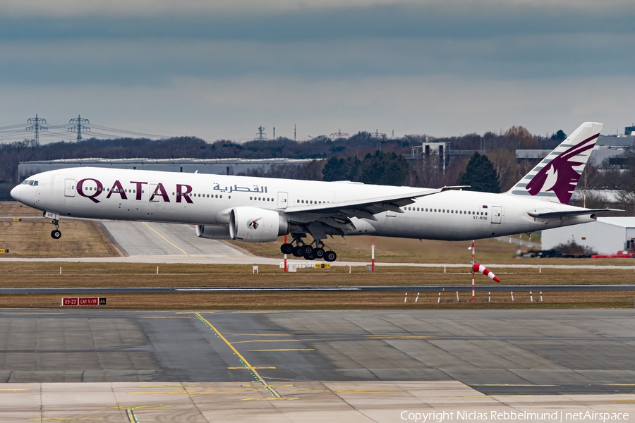 Qatar Airways Boeing 777-3ZG(ER) (A7-BOE) | Photo 668591