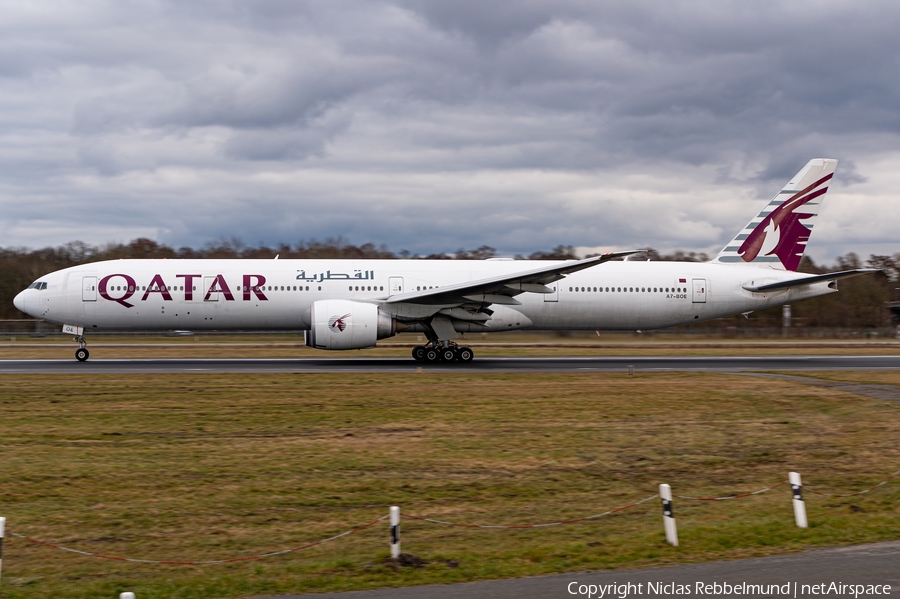 Qatar Airways Boeing 777-3ZG(ER) (A7-BOE) | Photo 668600