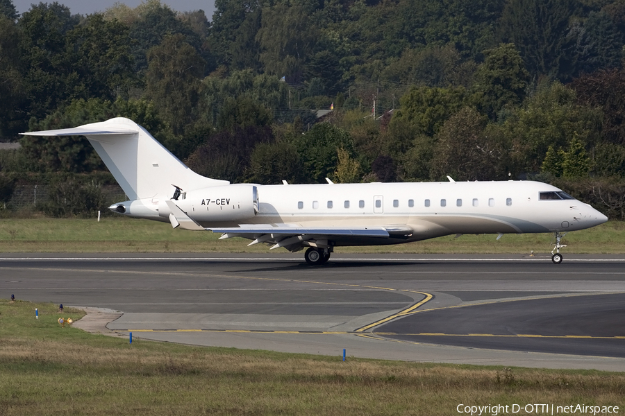 Qatar Executive Bombardier BD-700-1A11 Global 5000 (A7-CEV) | Photo 140181