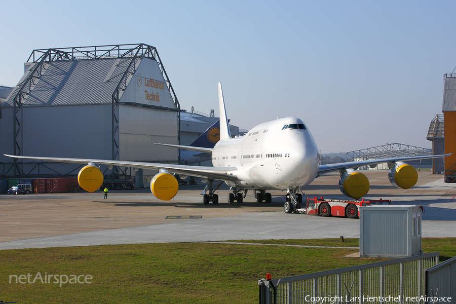 Qatar Amiri Flight Boeing 747-8KB(BBJ) (A7-HHE) | Photo 67525