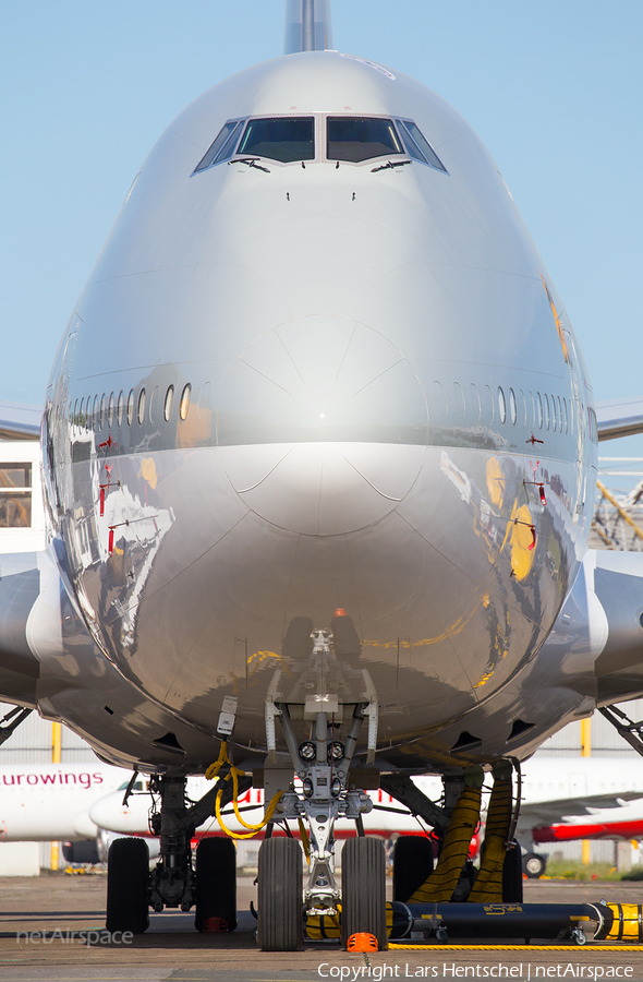 Qatar Amiri Flight Boeing 747-8KB(BBJ) (A7-HHE) | Photo 244695