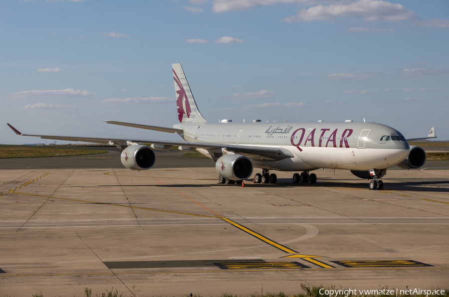 Qatar Airways Airbus A340-541 (A7-HHH) | Photo 527774