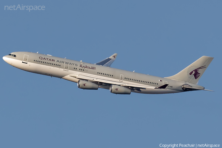 Qatar Amiri Flight Airbus A340-211 (A7-HHK) | Photo 190860