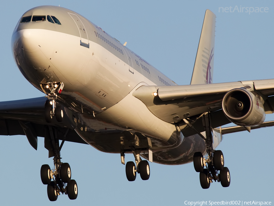 Qatar Amiri Flight Airbus A340-211 (A7-HHK) | Photo 39066