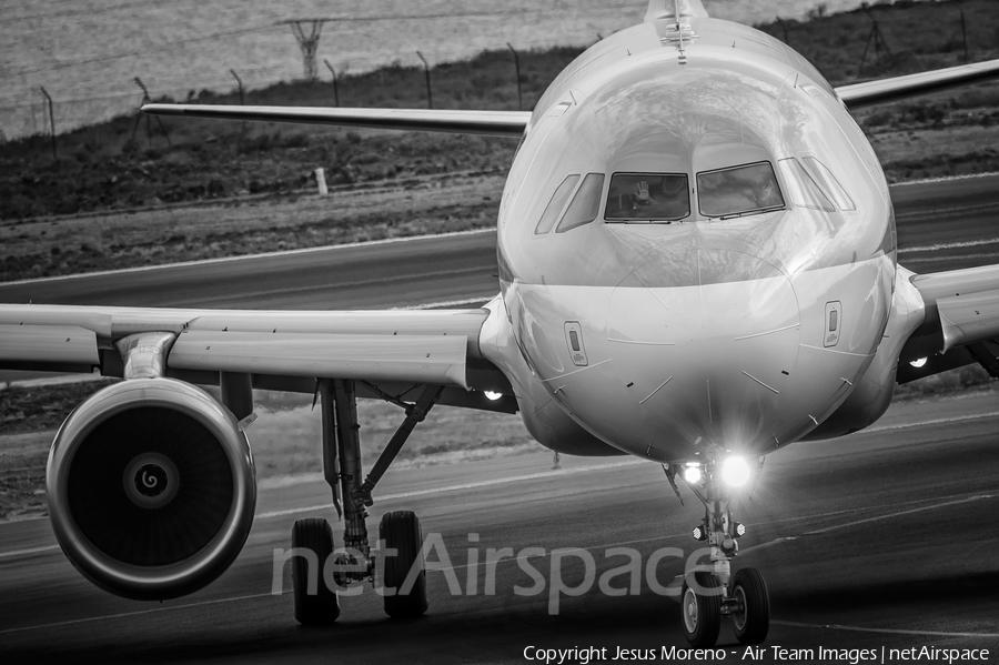 Qatar Airways Airbus A320-214 (A7-LAH) | Photo 193706
