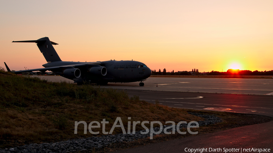 Qatar Emiri Air Force Boeing C-17A Globemaster III (A7-MAN) | Photo 322040