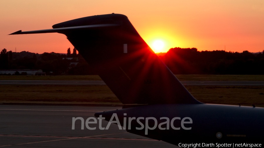 Qatar Emiri Air Force Boeing C-17A Globemaster III (A7-MAN) | Photo 322041
