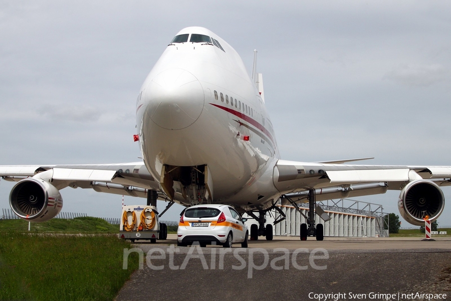 Bahrain Amiri Flight Boeing 747SP-Z5 (A9C-HAK) | Photo 26930