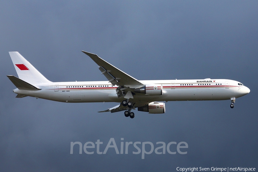Bahrain Amiri Flight Boeing 767-4FS(ER) (A9C-HMH) | Photo 44515