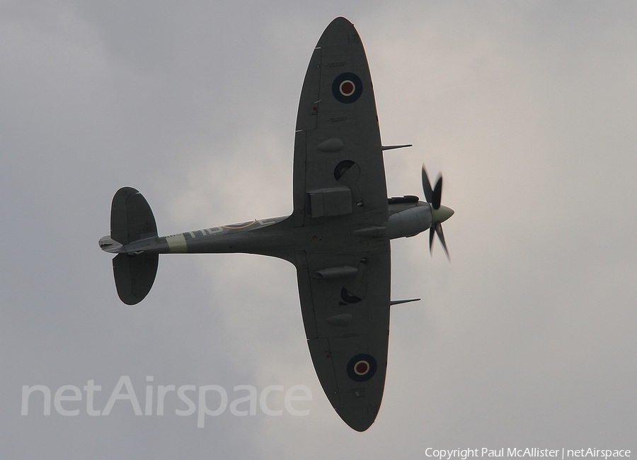 Royal Air Force Supermarine Spitfire Mk VB (AB910) | Photo 160385