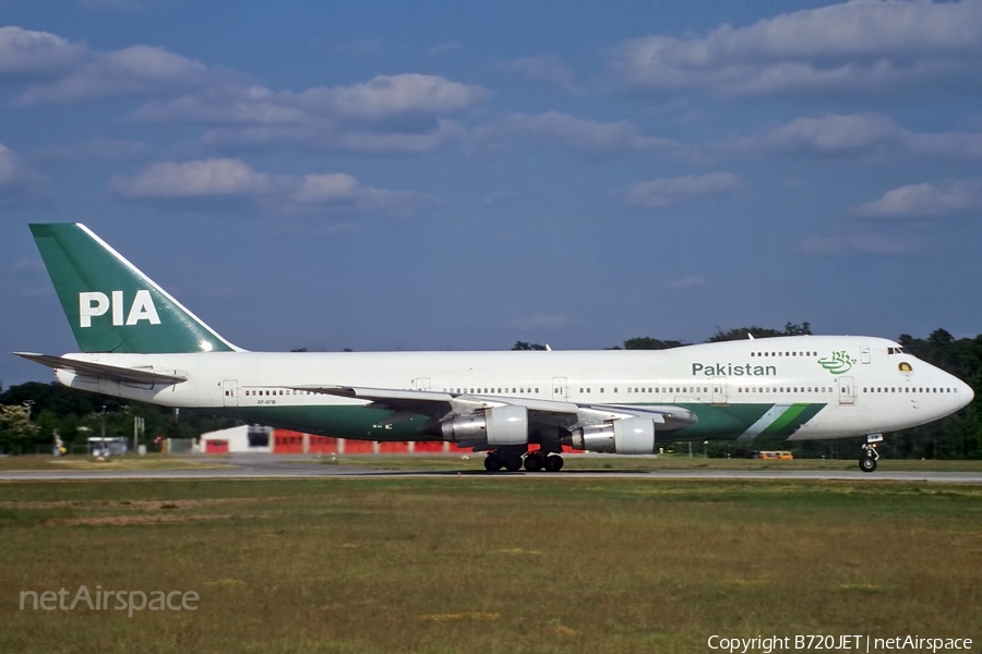 Pakistan International Airlines - PIA Boeing 747-282B (AP-AYW) | Photo 41039