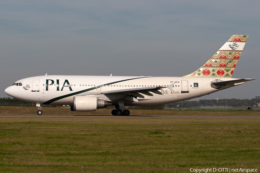 Pakistan International Airlines - PIA Airbus A310-308 (AP-BEG) | Photo 277945