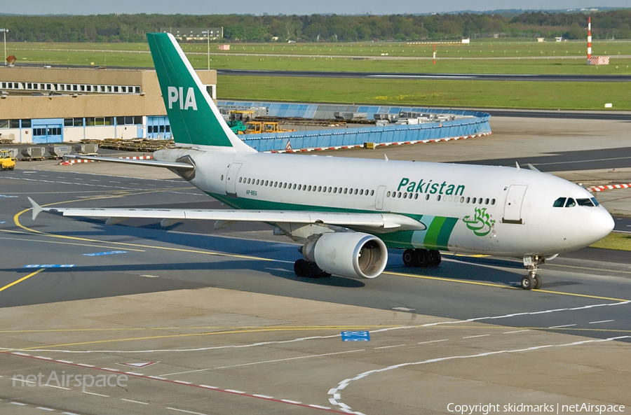 Pakistan International Airlines - PIA Airbus A310-308 (AP-BEG) | Photo 200185