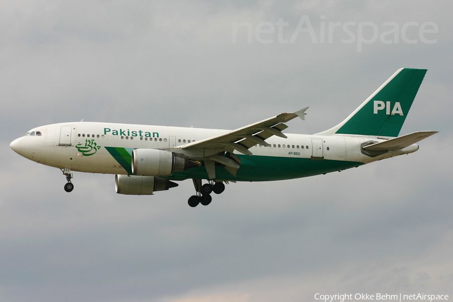 Pakistan International Airlines - PIA Airbus A310-308 (AP-BEG) | Photo 72381