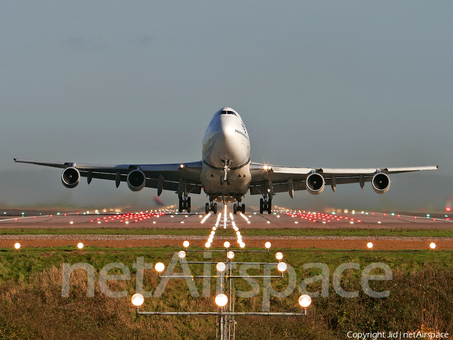 Pakistan International Airlines - PIA Boeing 747-367 (AP-BFY) | Photo 58322