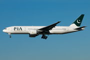 Pakistan International Airlines - PIA Boeing 777-240(ER) (AP-BGJ) at  London - Heathrow, United Kingdom