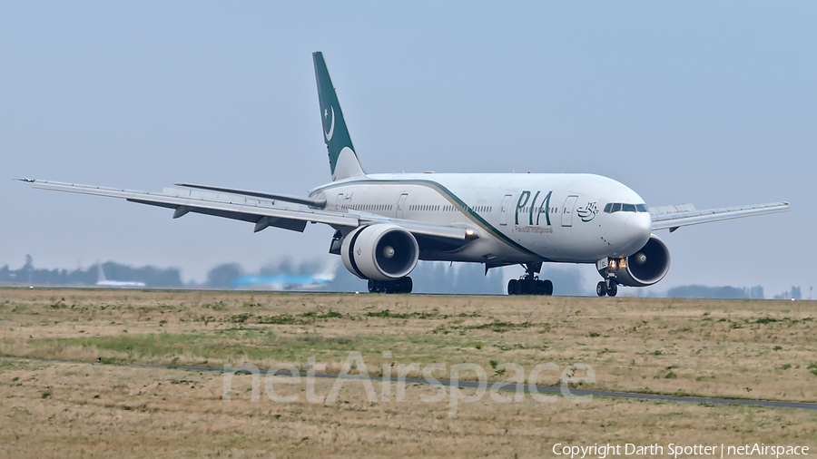 Pakistan International Airlines - PIA Boeing 777-240(ER) (AP-BGL) | Photo 327379