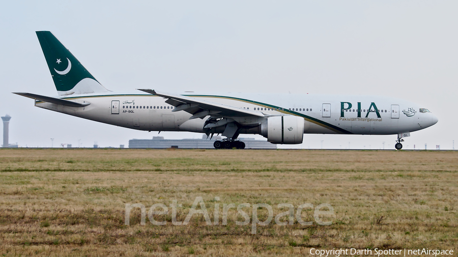 Pakistan International Airlines - PIA Boeing 777-240(ER) (AP-BGL) | Photo 327380
