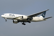 Pakistan International Airlines - PIA Boeing 777-240(ER) (AP-BGL) at  London - Heathrow, United Kingdom