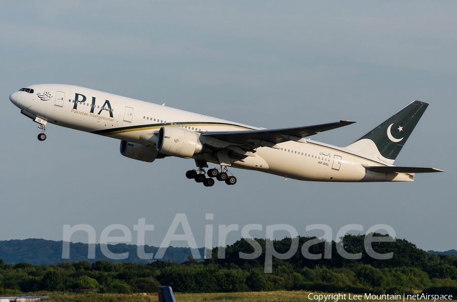 Pakistan International Airlines - PIA Boeing 777-240(ER) (AP-BGL) | Photo 52844