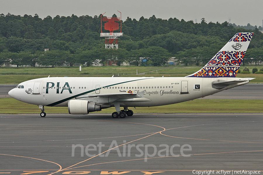 Pakistan International Airlines - PIA Airbus A310-324 (AP-BGN) | Photo 379852