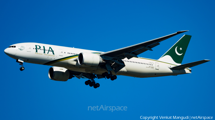 Pakistan International Airlines - PIA Boeing 777-240LR (AP-BGY) | Photo 193557