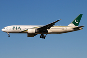 Pakistan International Airlines - PIA Boeing 777-240LR (AP-BGY) at  London - Heathrow, United Kingdom