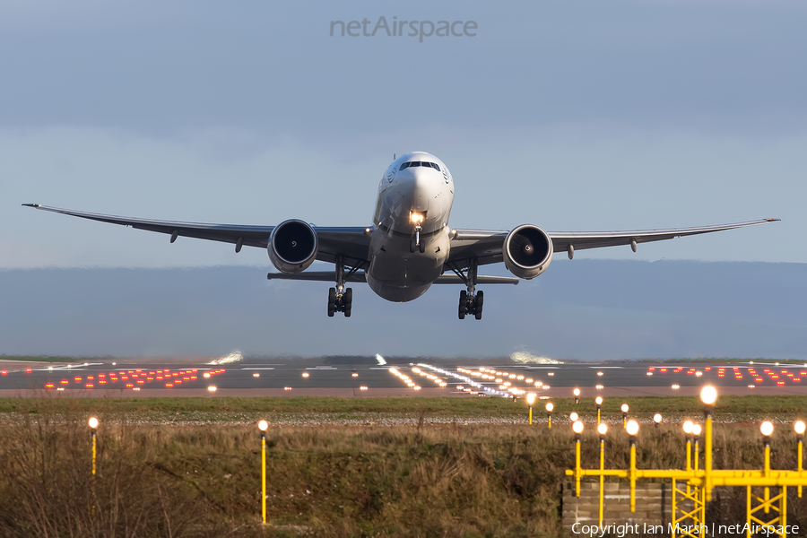 Pakistan International Airlines - PIA Boeing 777-240LR (AP-BGY) | Photo 95027