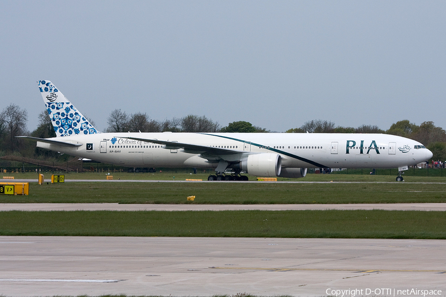 Pakistan International Airlines - PIA Boeing 777-340(ER) (AP-BHV) | Photo 257049