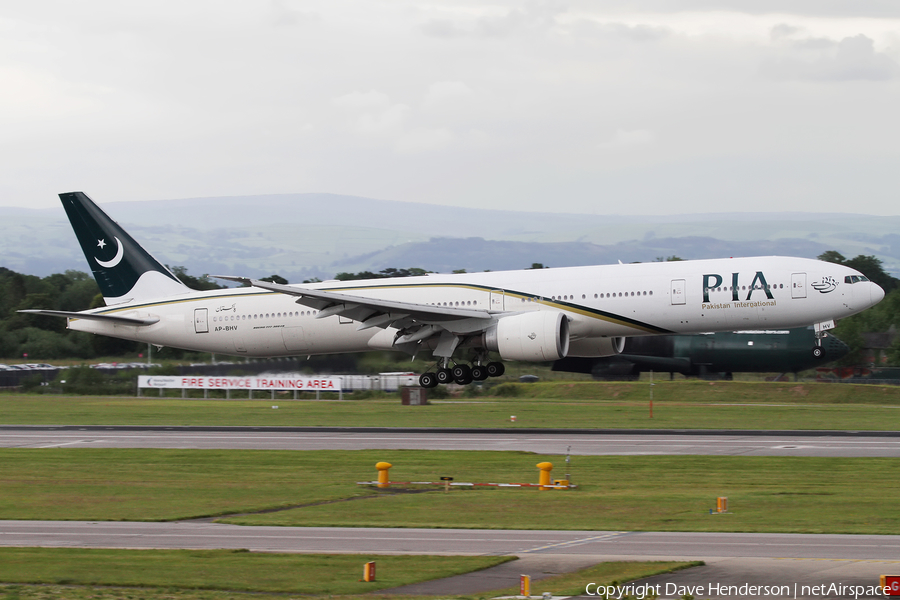 Pakistan International Airlines - PIA Boeing 777-340(ER) (AP-BHV) | Photo 4637