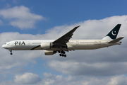 Pakistan International Airlines - PIA Boeing 777-340(ER) (AP-BHW) at  London - Heathrow, United Kingdom