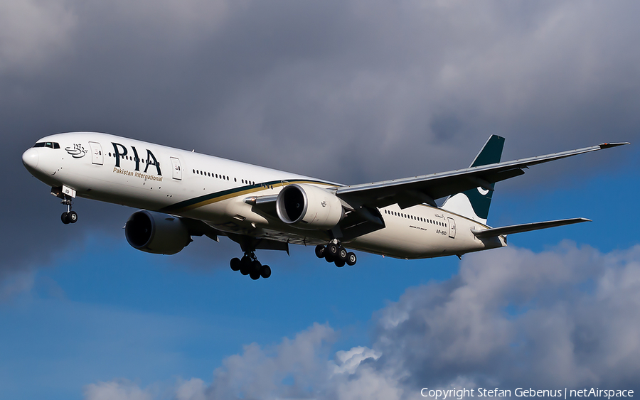 Pakistan International Airlines - PIA Boeing 777-340(ER) (AP-BID) | Photo 1503
