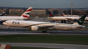 Pakistan International Airlines - PIA Boeing 777-340(ER) (AP-BID) at  London - Heathrow, United Kingdom