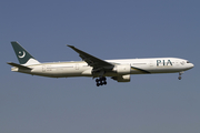 Pakistan International Airlines - PIA Boeing 777-340(ER) (AP-BID) at  London - Heathrow, United Kingdom