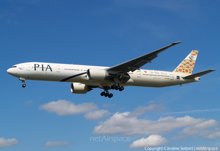 Pakistan International Airlines - PIA Boeing 777-340(ER) (AP-BID) | Photo 92659