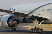 Pakistan International Airlines - PIA Boeing 777-340(ER) (AP-BID) at  Manchester - International (Ringway), United Kingdom