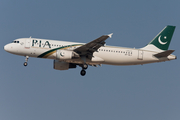 Pakistan International Airlines - PIA Airbus A320-216 (AP-BLY) at  Dubai - International, United Arab Emirates