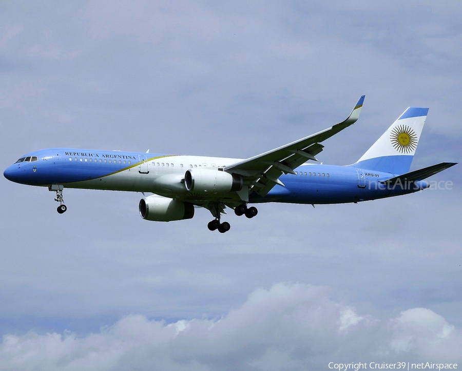 Argentinian Government Boeing 757-256 (ARG-01) | Photo 660096