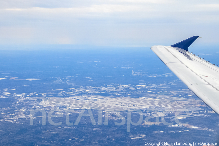 Aviation photo 438126