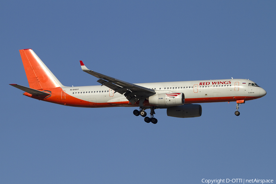 Red Wings Tupolev Tu-204-100 (RA-64017) | Photo 392846