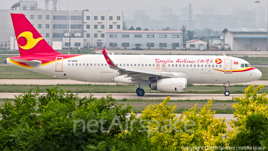 Tianjin Airlines Airbus A320-232 (B-1052) | Photo 246971