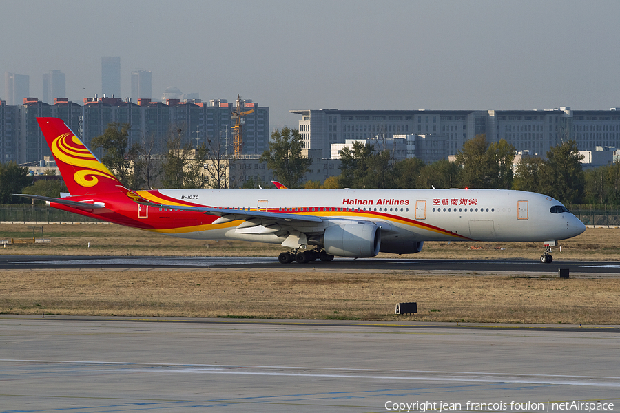 Hainan Airlines (Capital Airlines) Airbus A350-941 (B-1070) | Photo 361017