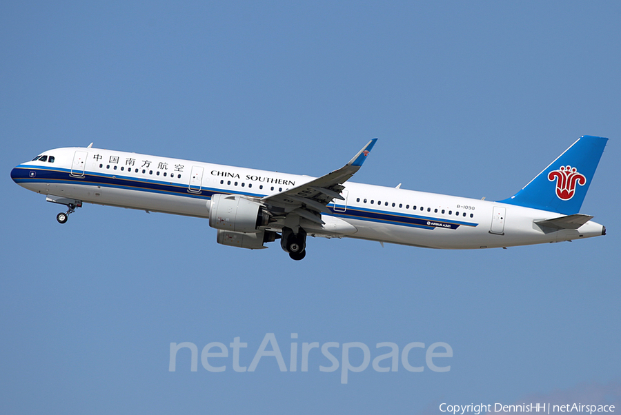China Southern Airlines Airbus A321-271N (B-1090) | Photo 344884