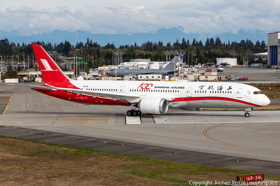 Shanghai Airlines Boeing 787-9 Dreamliner (B-1111) | Photo 264759